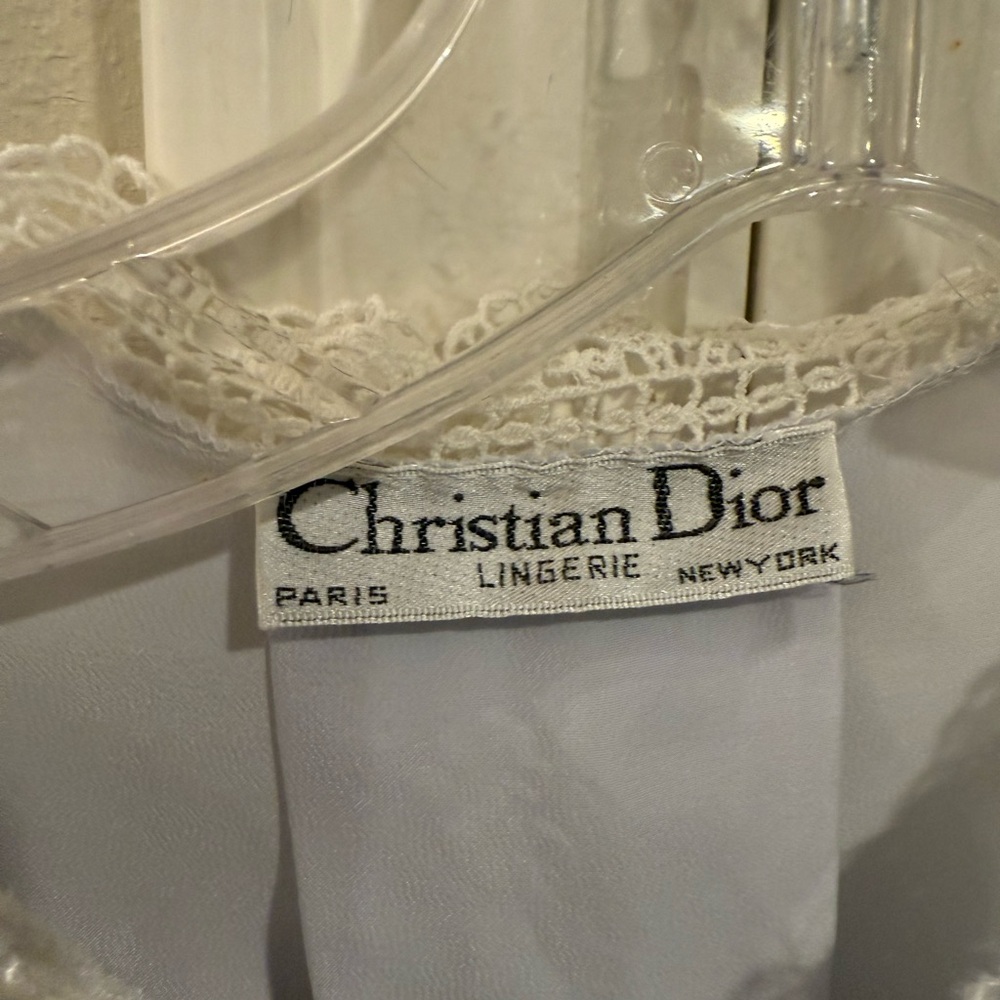 Vintage Christian Dior OLGWU Union Made Pale Purple/Lavendar Nightgown - Picture 4 of 11